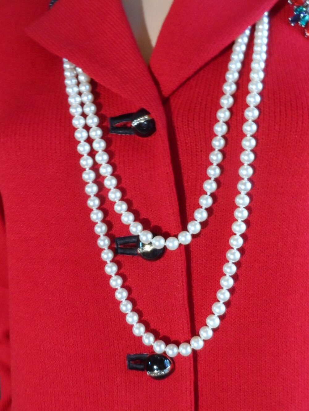 New St. John Collection Red Santana Knit Skirt Suit Black Trim Sizes 4/6 - Picture 4 of 16